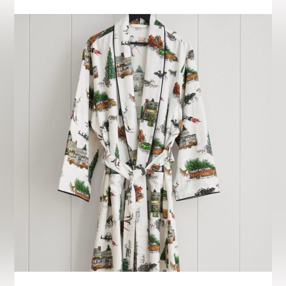 Pottery Barn National Lampoon's Christmas Vacation Robe Small